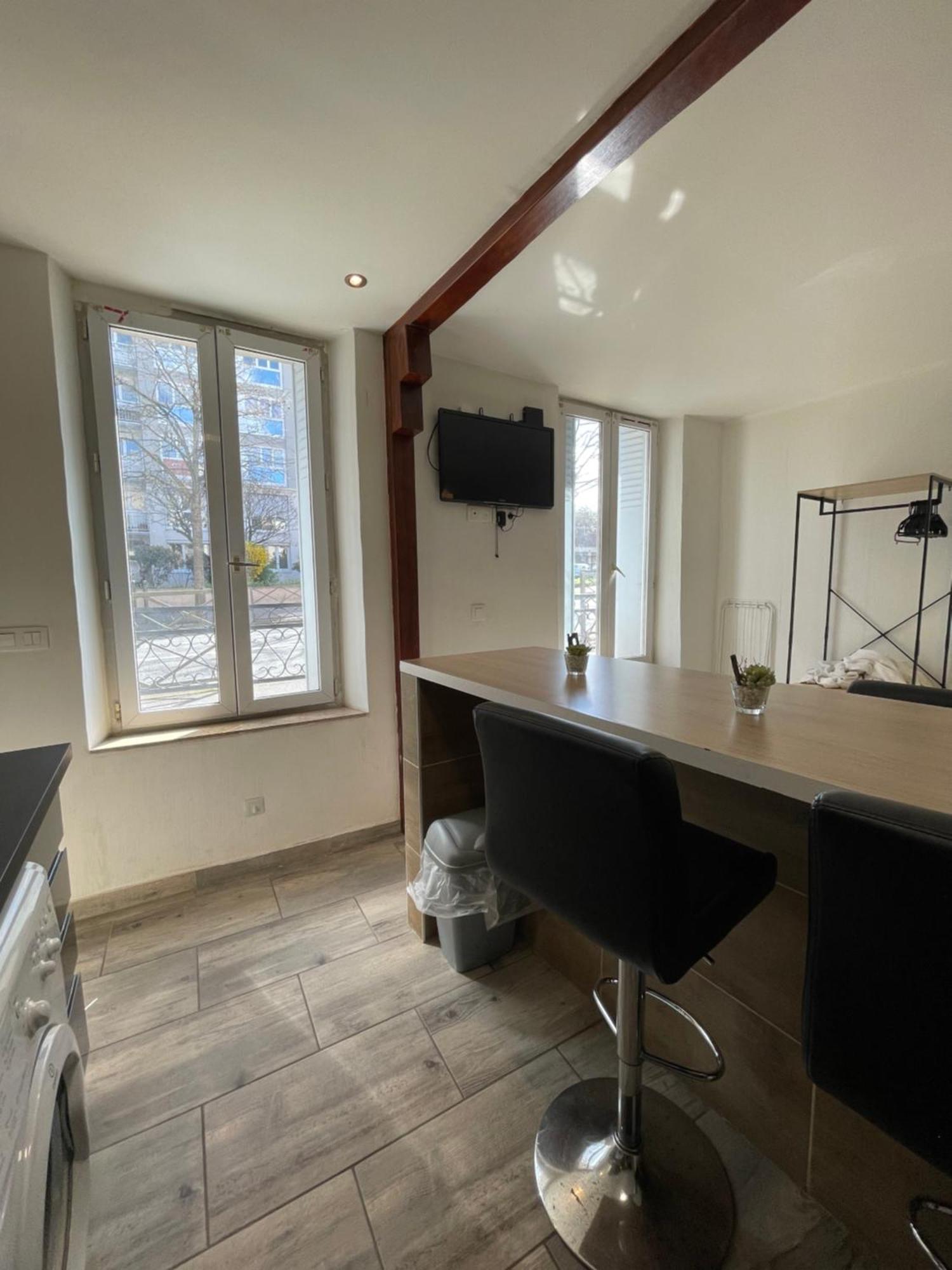 ✭✭✭ Appartement Chaleureux Proche Paris ✭✭✭ Рони-су-Боа Екстериор снимка